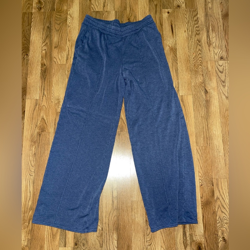 AE Fleece Super High-Waisted Baggy Wide-Leg Sweatpants